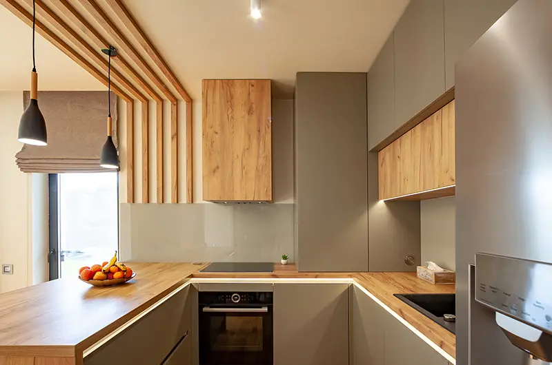 Ahşap detaylı modern mutfak